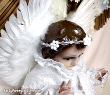 Load image into Gallery viewer, Vestidito Angel Gabriel, Angel Gabriel Baby Jesus White Gown