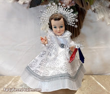 Load image into Gallery viewer, Vestido Niño de la Misericordia, The Devine Mercy Baby Jesus Gown